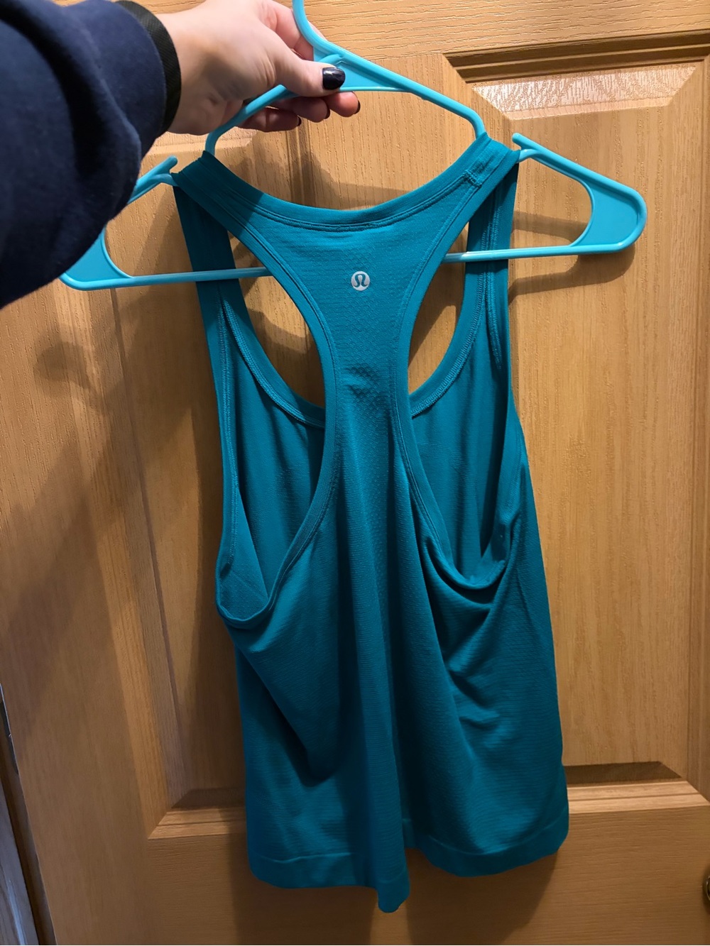 Lululemon crop tank NEVER WORN